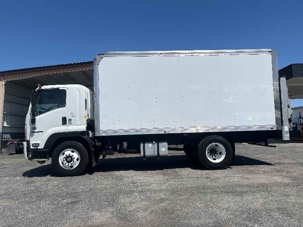 Medium Duty Box Truck-Light and Medium Duty Trucks-Isuzu-2020-FTR-Torrance-CA-34,243\n\t\tmiles-$ 62,250 - Image 4