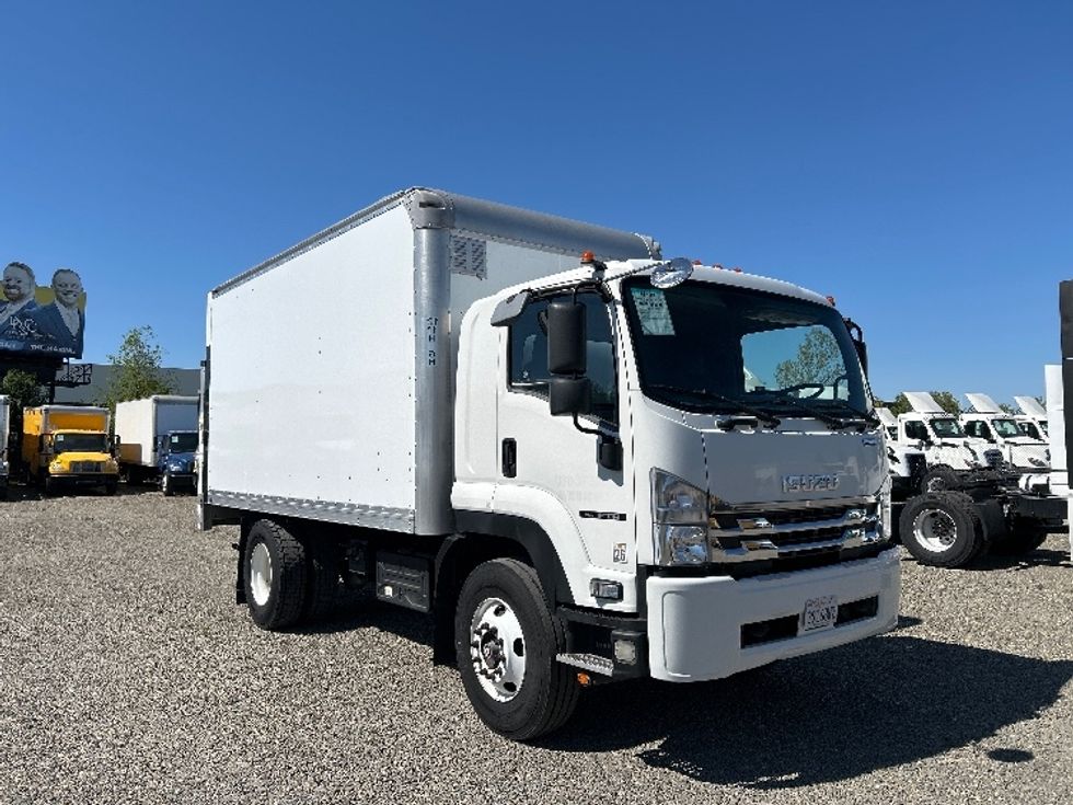 Medium Duty Box Truck-Light and Medium Duty Trucks-Isuzu-2020-FTR-West Sacramento-CA-30,470\n\t\tmiles-$ 58,500 - Image 1