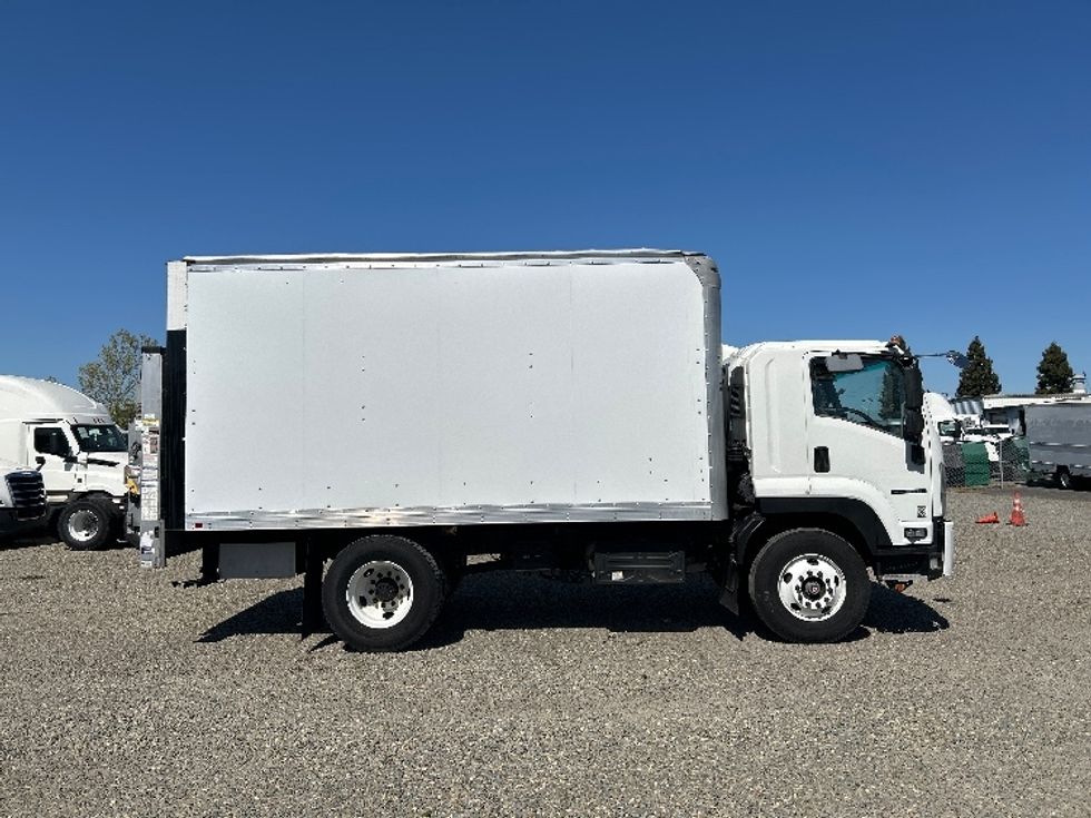 Medium Duty Box Truck-Light and Medium Duty Trucks-Isuzu-2020-FTR-West Sacramento-CA-30,470\n\t\tmiles-$ 58,500 - Image 14