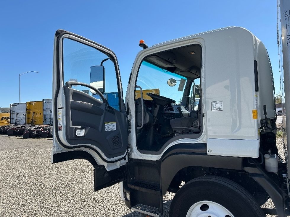 Medium Duty Box Truck-Light and Medium Duty Trucks-Isuzu-2020-FTR-West Sacramento-CA-30,470\n\t\tmiles-$ 58,500 - Image 15