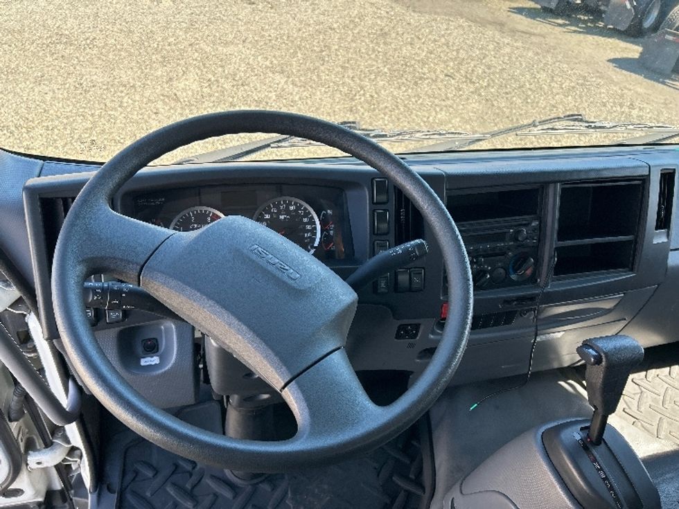 Medium Duty Box Truck-Light and Medium Duty Trucks-Isuzu-2020-FTR-West Sacramento-CA-30,470\n\t\tmiles-$ 58,500 - Image 17
