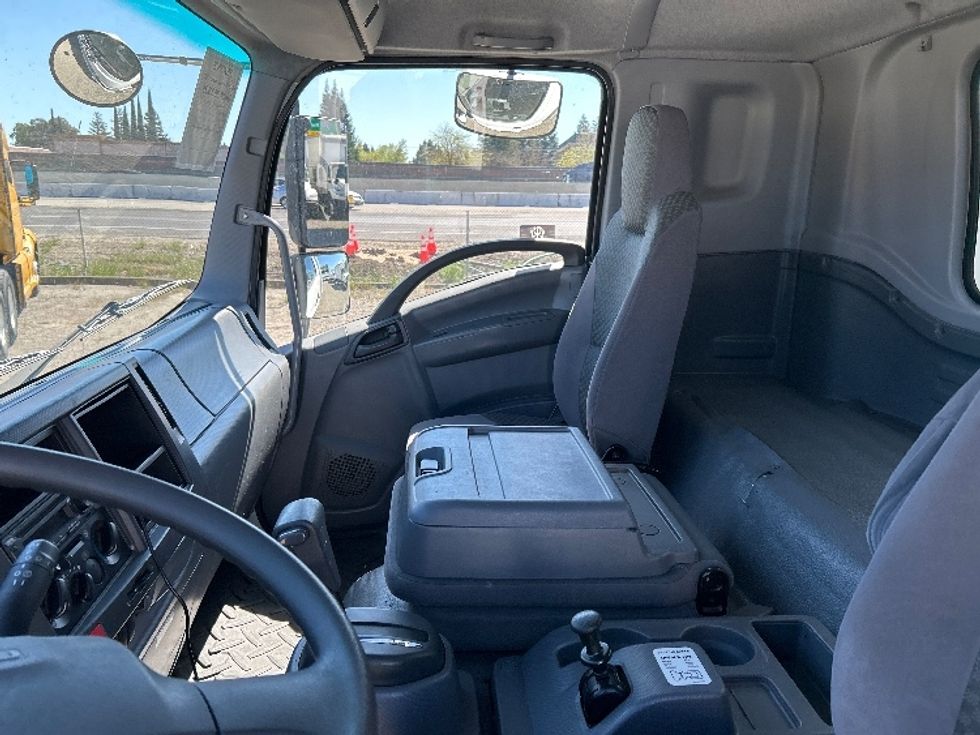 Medium Duty Box Truck-Light and Medium Duty Trucks-Isuzu-2020-FTR-West Sacramento-CA-30,470\n\t\tmiles-$ 58,500 - Image 18