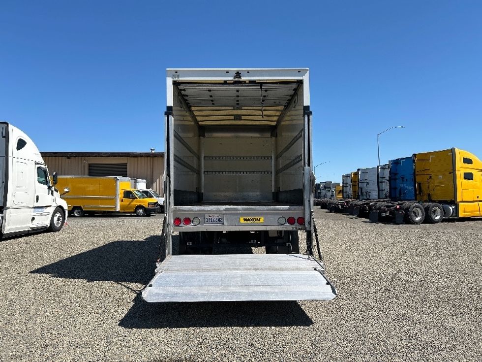 Medium Duty Box Truck-Light and Medium Duty Trucks-Isuzu-2020-FTR-West Sacramento-CA-30,470\n\t\tmiles-$ 58,500 - Image 9