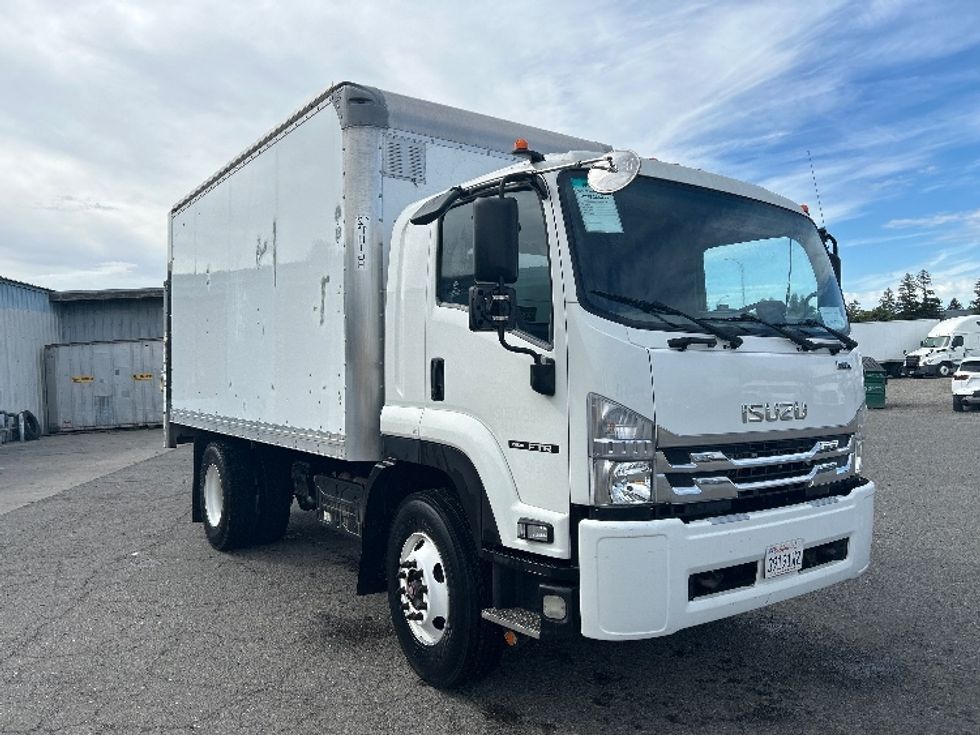 Medium Duty Box Truck-Light and Medium Duty Trucks-Isuzu-2020-FTR-West Sacramento-CA-32,429\n\t\tmiles-$ 39,000 - Image 1