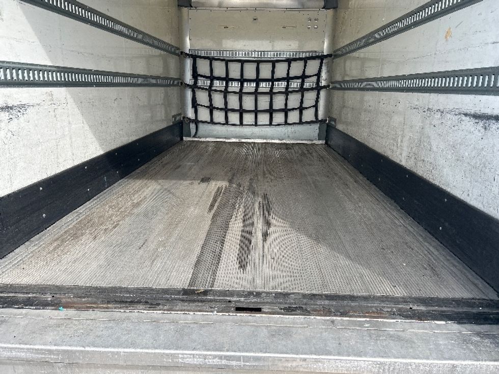 Medium Duty Box Truck-Light and Medium Duty Trucks-Isuzu-2020-FTR-West Sacramento-CA-32,429\n\t\tmiles-$ 39,000 - Image 10