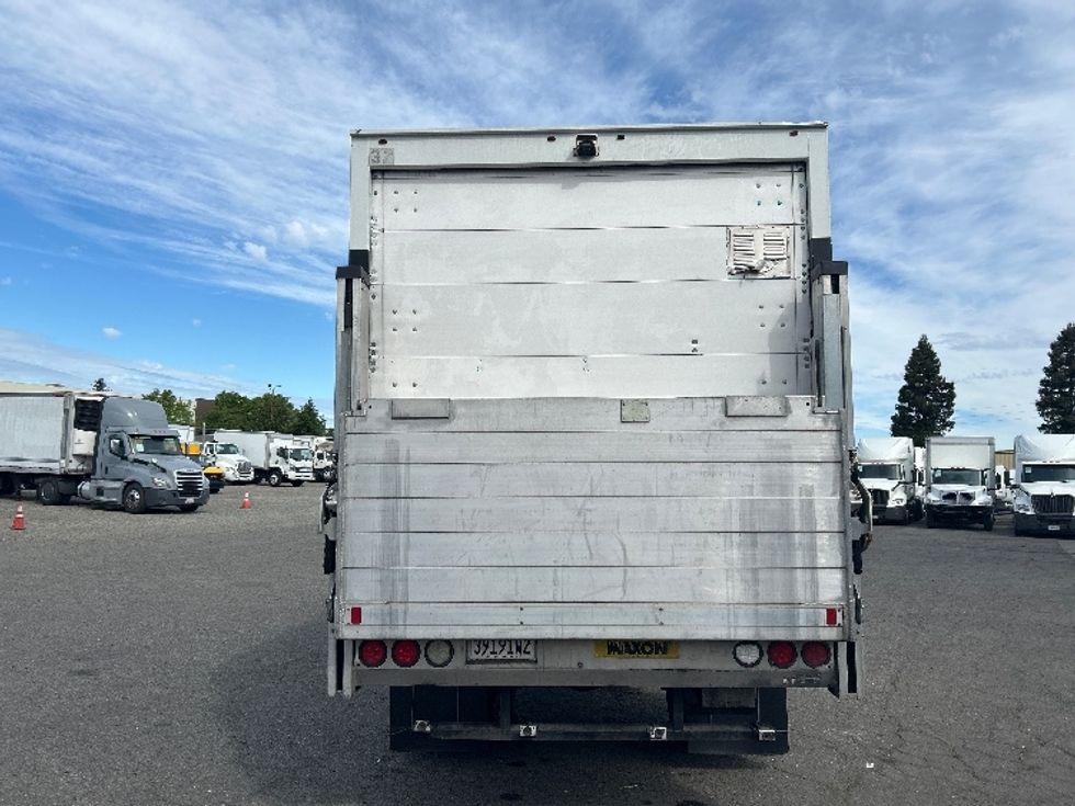 Medium Duty Box Truck-Light and Medium Duty Trucks-Isuzu-2020-FTR-West Sacramento-CA-32,429\n\t\tmiles-$ 39,000 - Image 7