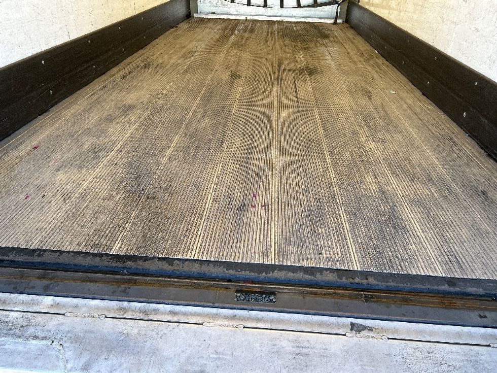 Medium Duty Box Truck-Light and Medium Duty Trucks-Isuzu-2020-FTR-West Sacramento-CA-40,945\n\t\tmiles-$ 59,000 - Image 10
