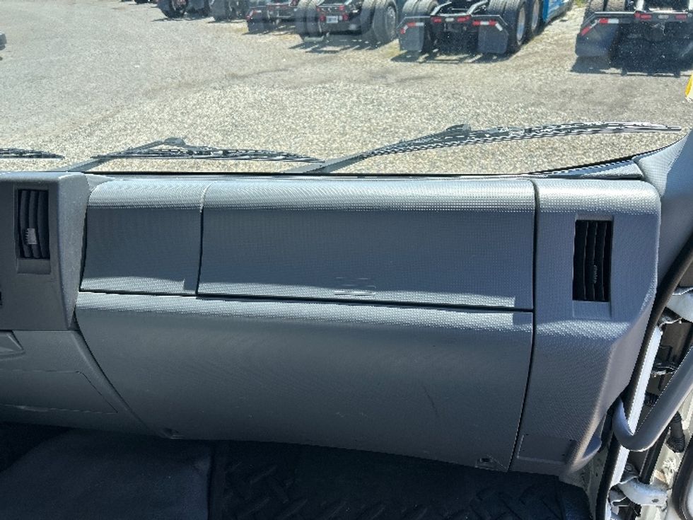 Medium Duty Box Truck-Light and Medium Duty Trucks-Isuzu-2020-FTR-West Sacramento-CA-40,945\n\t\tmiles-$ 59,000 - Image 21