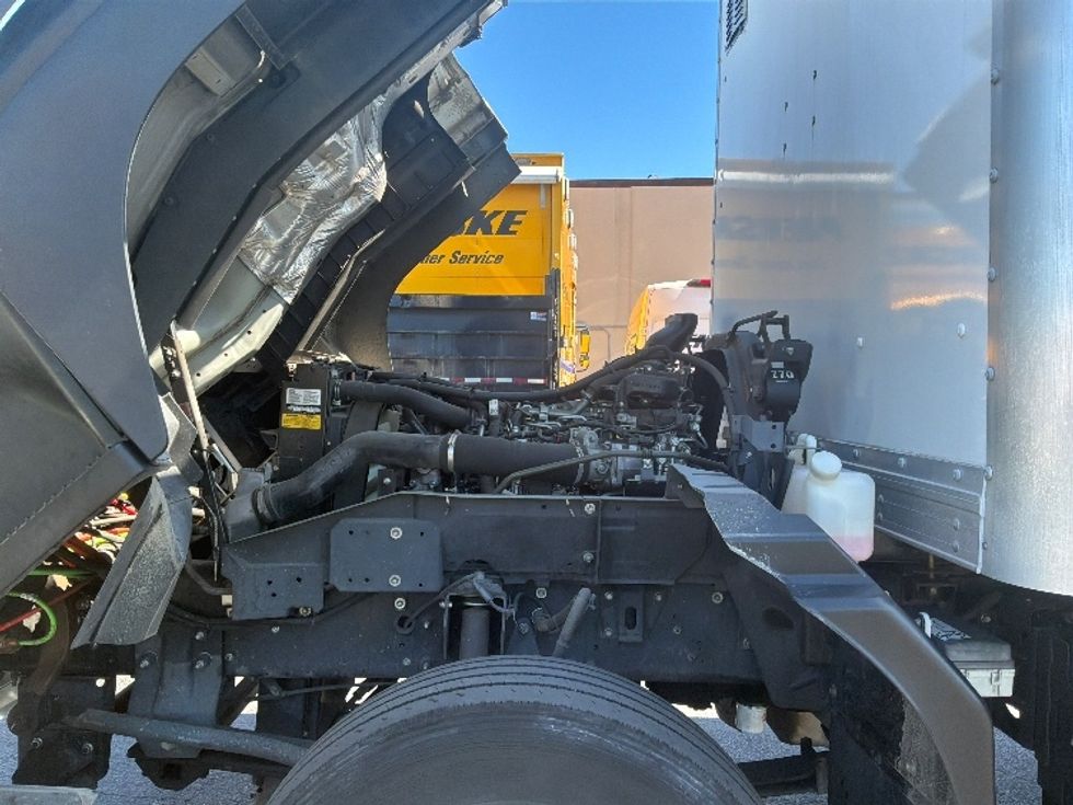 Medium Duty Box Truck-Light and Medium Duty Trucks-Isuzu-2020-FTR-West Sacramento-CA-45,960\n\t\tmiles-$ 58,250 - Image 24