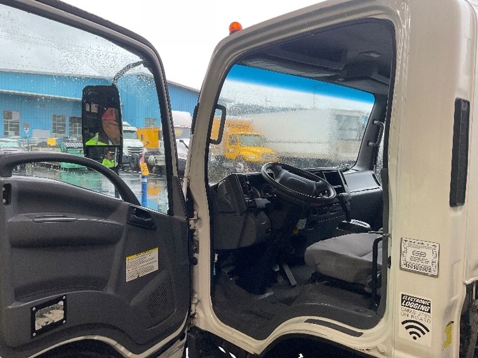 Medium Duty Box Truck-Light and Medium Duty Trucks-Isuzu-2020-NQR-Anaheim-CA-150,462\n\t\tmiles-$ 40,000 - Image 16