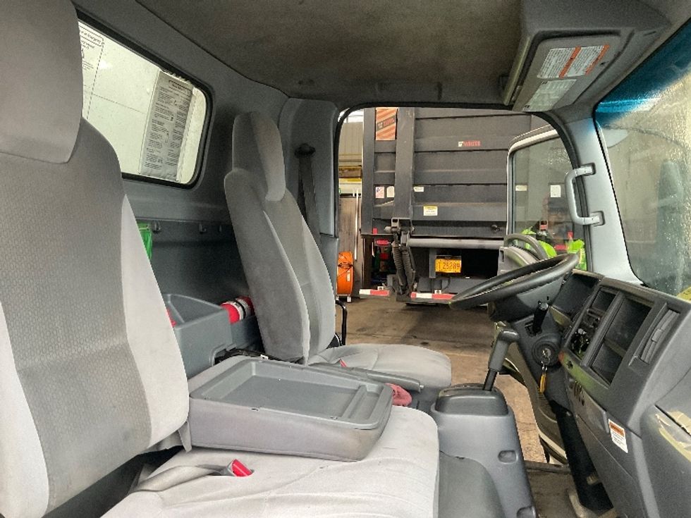 Medium Duty Box Truck-Light and Medium Duty Trucks-Isuzu-2020-NQR-Anaheim-CA-150,462\n\t\tmiles-$ 40,000 - Image 22