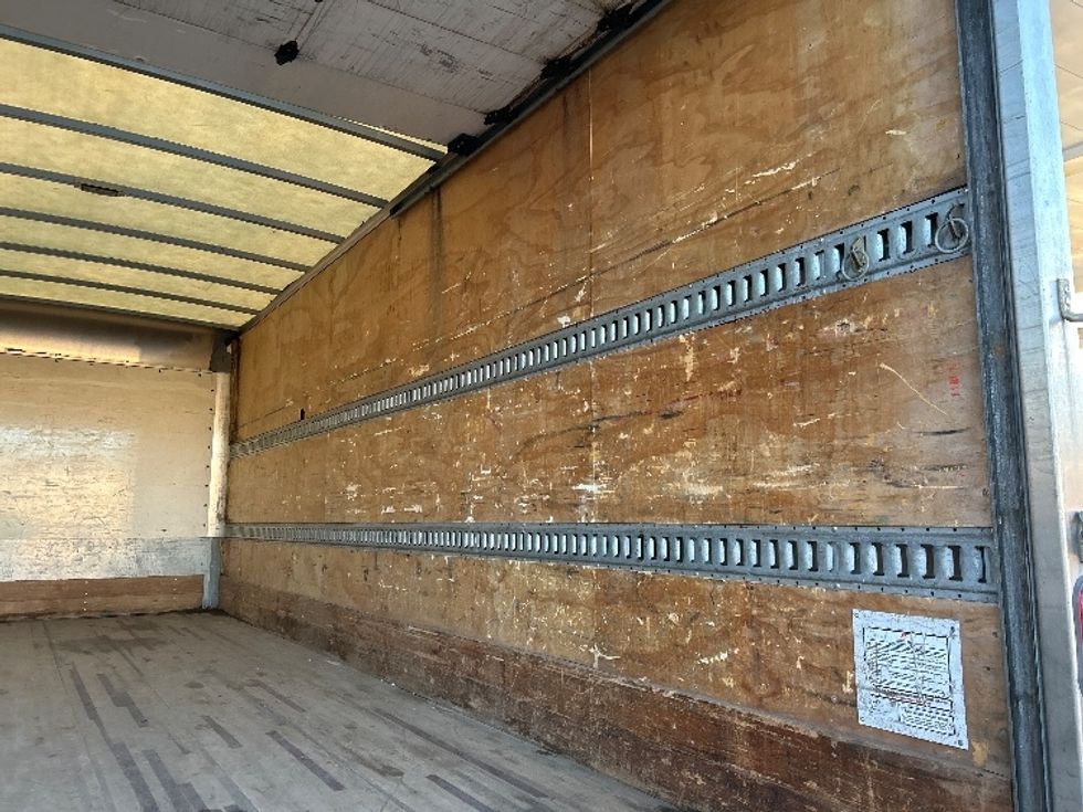 Medium Duty Box Truck-Light and Medium Duty Trucks-Isuzu-2020-NQR-Central Islip-NY-126,740\n\t\tmiles-$ 41,000 - Image 12