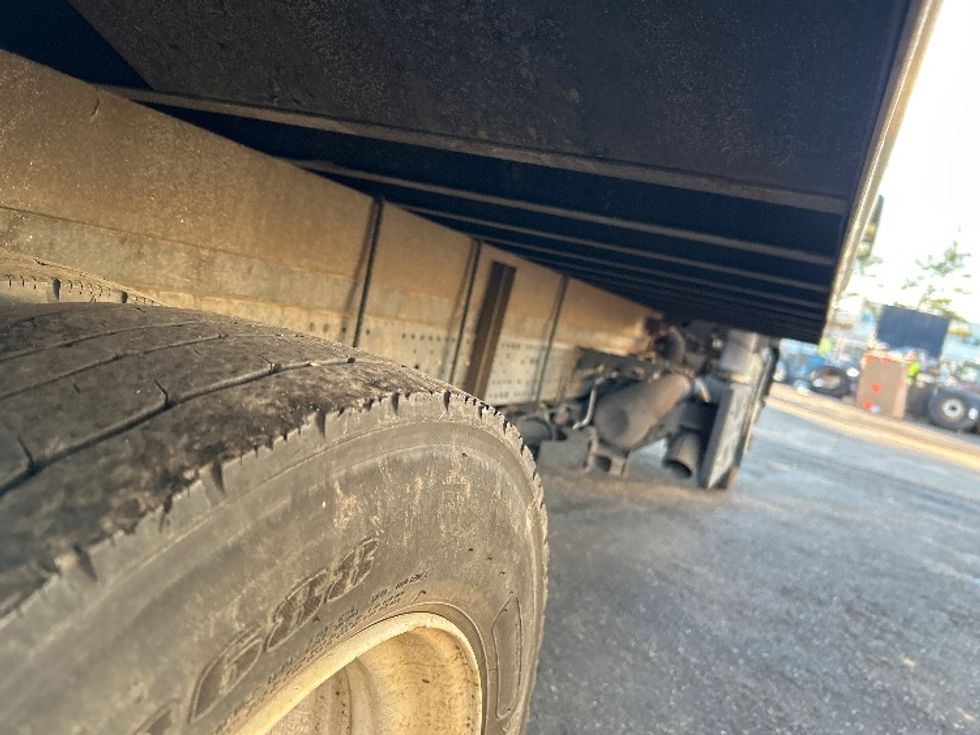 Medium Duty Box Truck-Light and Medium Duty Trucks-Isuzu-2020-NQR-Central Islip-NY-126,740\n\t\tmiles-$ 41,000 - Image 14