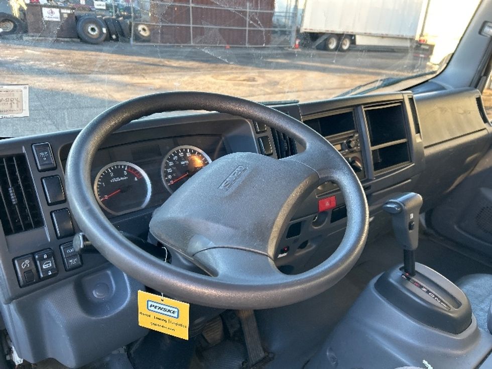 Medium Duty Box Truck-Light and Medium Duty Trucks-Isuzu-2020-NQR-Central Islip-NY-126,740\n\t\tmiles-$ 41,000 - Image 17