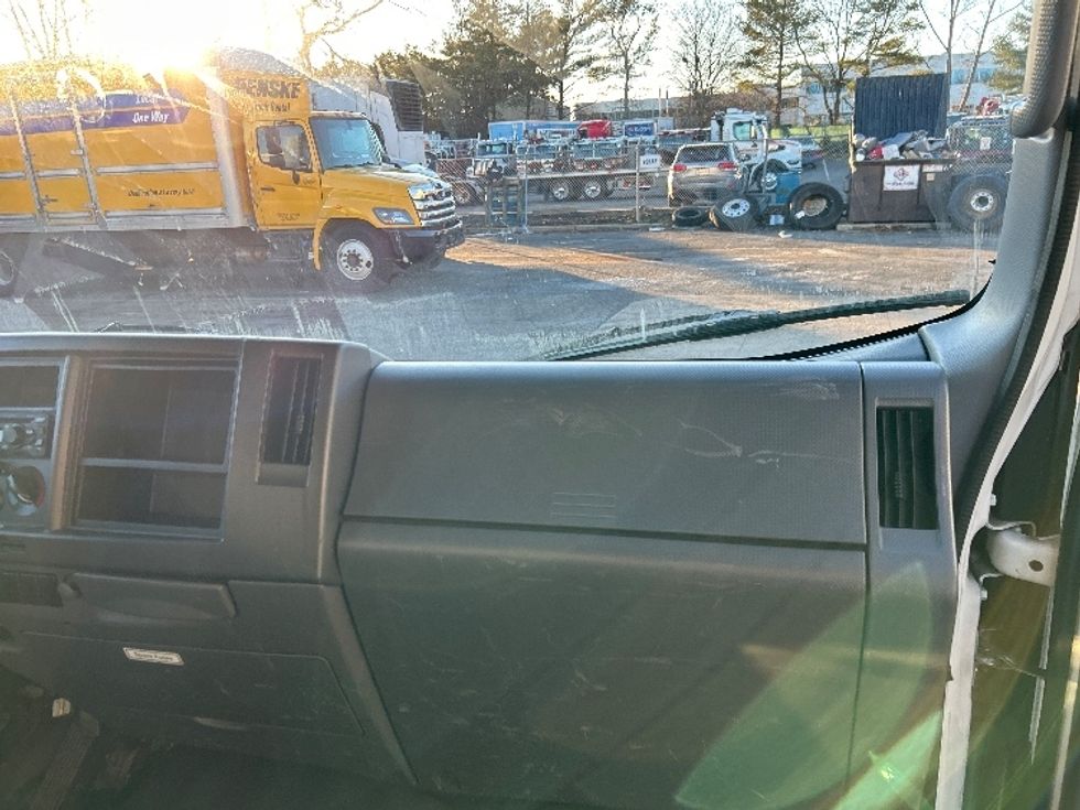 Medium Duty Box Truck-Light and Medium Duty Trucks-Isuzu-2020-NQR-Central Islip-NY-126,740\n\t\tmiles-$ 41,000 - Image 21