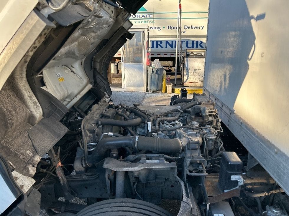 Medium Duty Box Truck-Light and Medium Duty Trucks-Isuzu-2020-NQR-Central Islip-NY-126,740\n\t\tmiles-$ 41,000 - Image 24