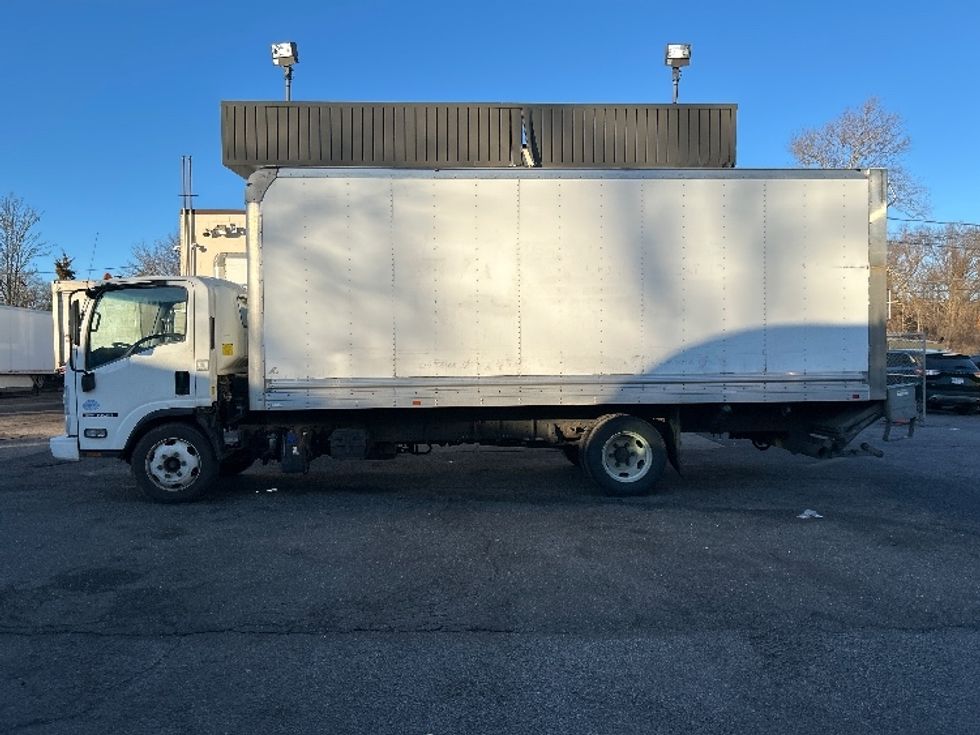 Medium Duty Box Truck-Light and Medium Duty Trucks-Isuzu-2020-NQR-Central Islip-NY-126,740\n\t\tmiles-$ 41,000 - Image 4