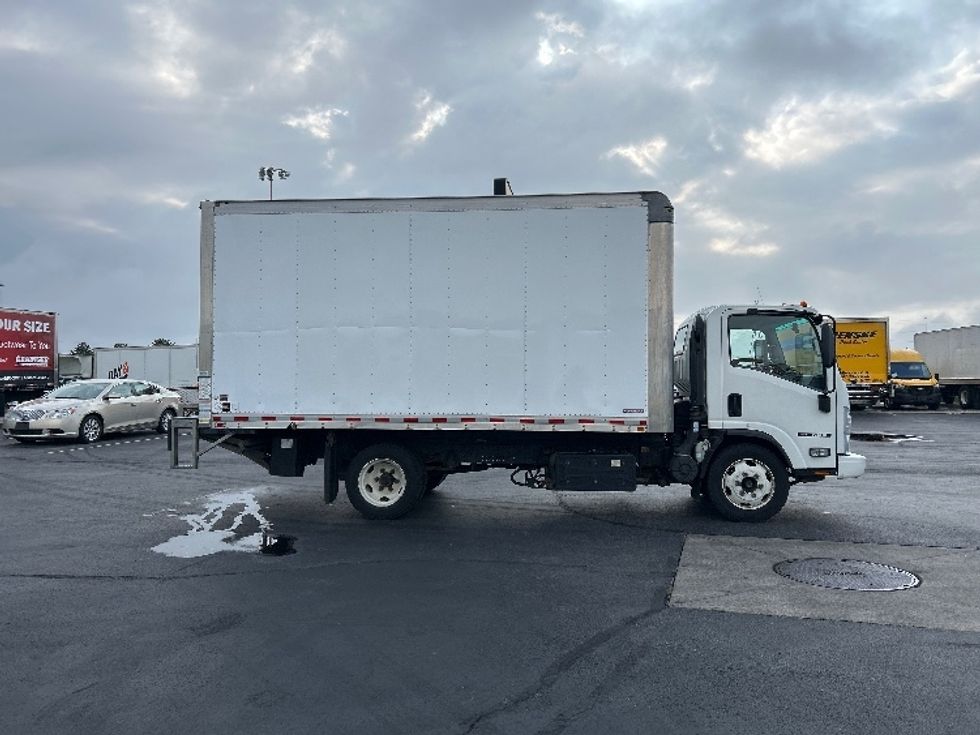 Medium Duty Box Truck-Light and Medium Duty Trucks-Isuzu-2020-NQR-Columbus-OH-183,507\n\t\tmiles-$ 33,500 - Image 15