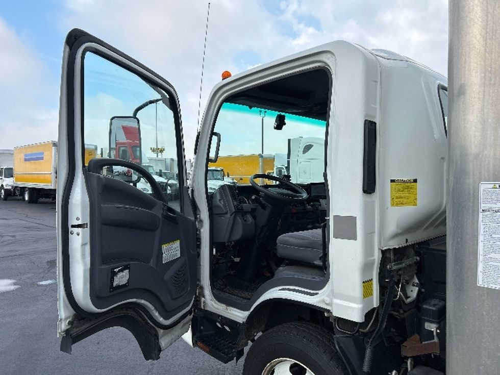 Medium Duty Box Truck-Light and Medium Duty Trucks-Isuzu-2020-NQR-Columbus-OH-183,507\n\t\tmiles-$ 33,500 - Image 16