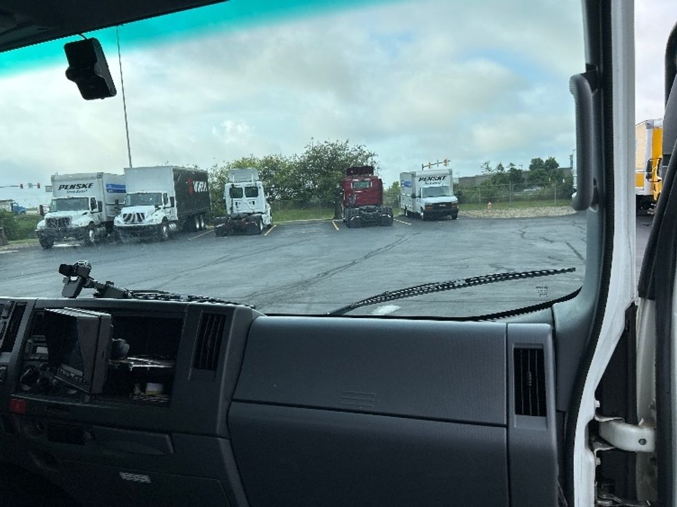 Medium Duty Box Truck-Light and Medium Duty Trucks-Isuzu-2020-NQR-Columbus-OH-183,507\n\t\tmiles-$ 33,500 - Image 21