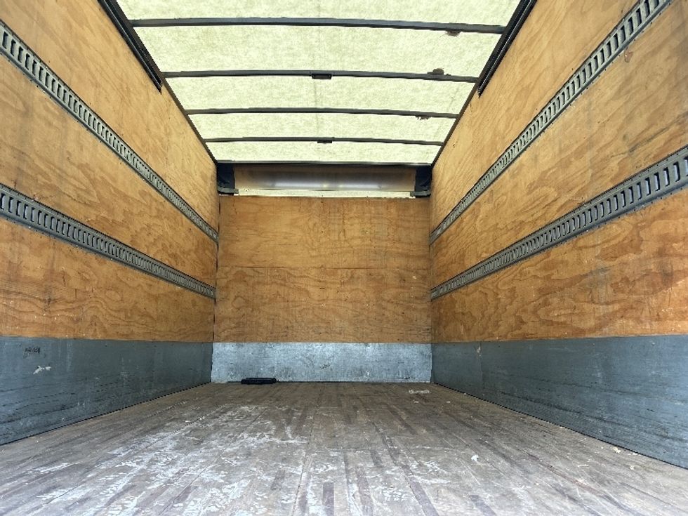 Medium Duty Box Truck-Light and Medium Duty Trucks-Isuzu-2020-NQR-Columbus-OH-183,507\n\t\tmiles-$ 33,500 - Image 8