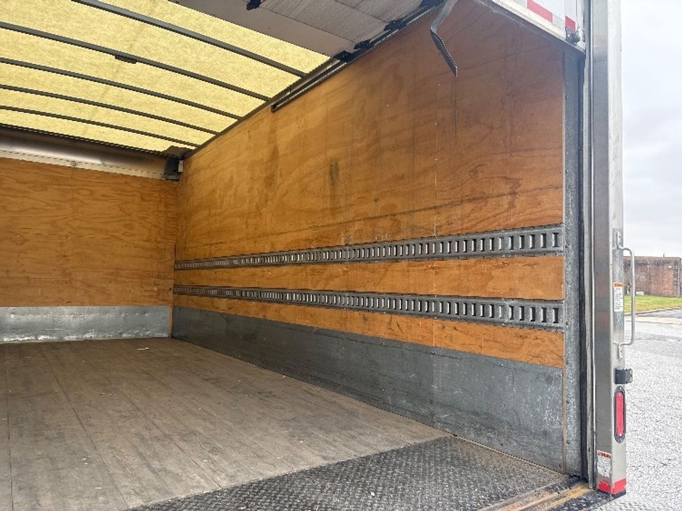 Medium Duty Box Truck-Light and Medium Duty Trucks-Isuzu-2020-NQR-Essex-MD-117,146\n\t\tmiles-$ 43,000 - Image 12