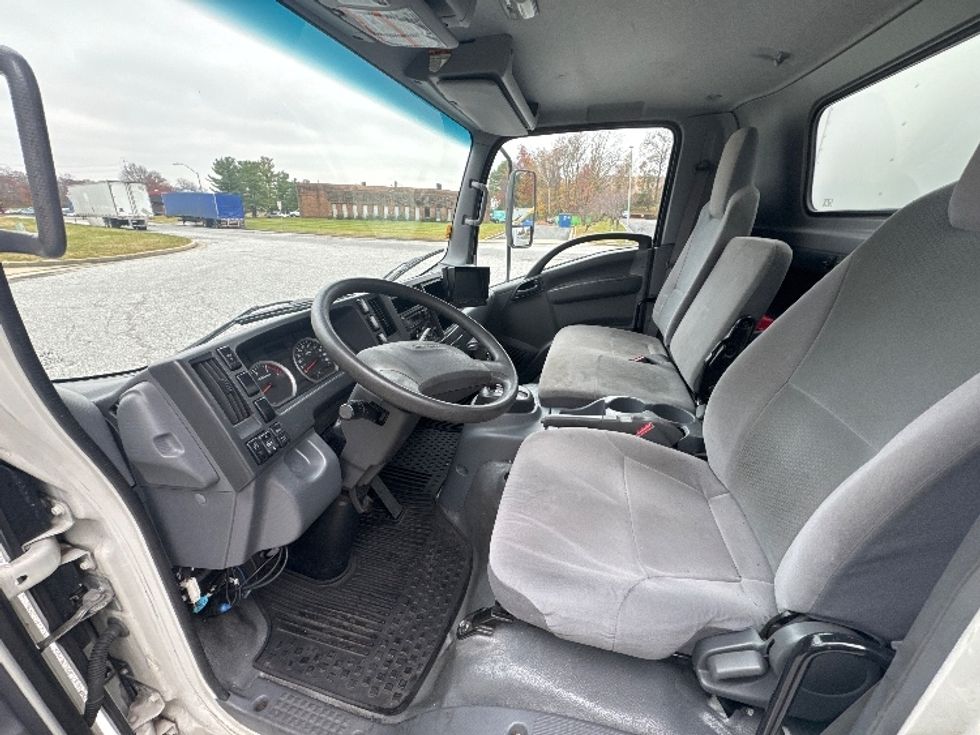 Medium Duty Box Truck-Light and Medium Duty Trucks-Isuzu-2020-NQR-Essex-MD-117,146\n\t\tmiles-$ 43,000 - Image 17