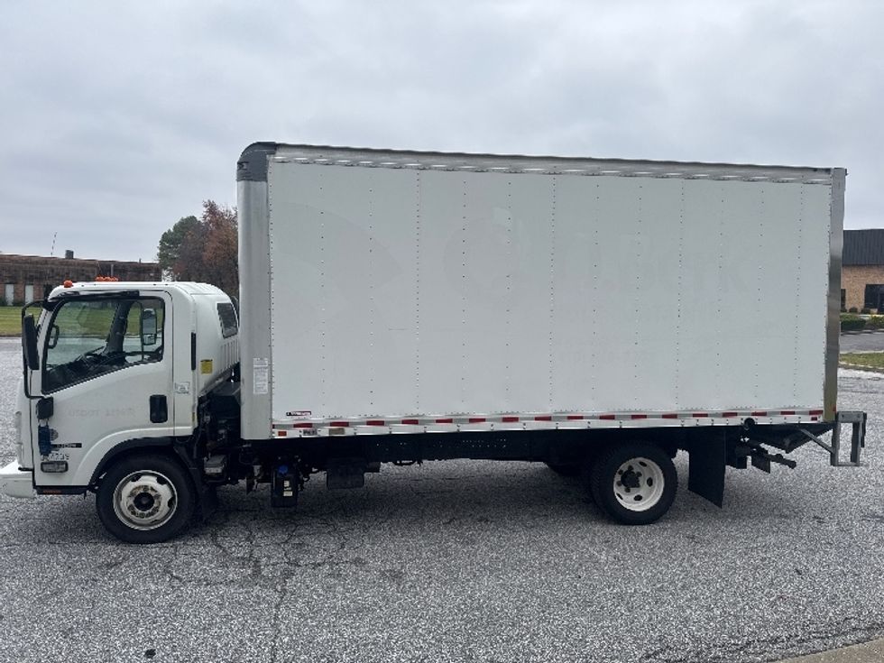Medium Duty Box Truck-Light and Medium Duty Trucks-Isuzu-2020-NQR-Essex-MD-117,146\n\t\tmiles-$ 43,000 - Image 4
