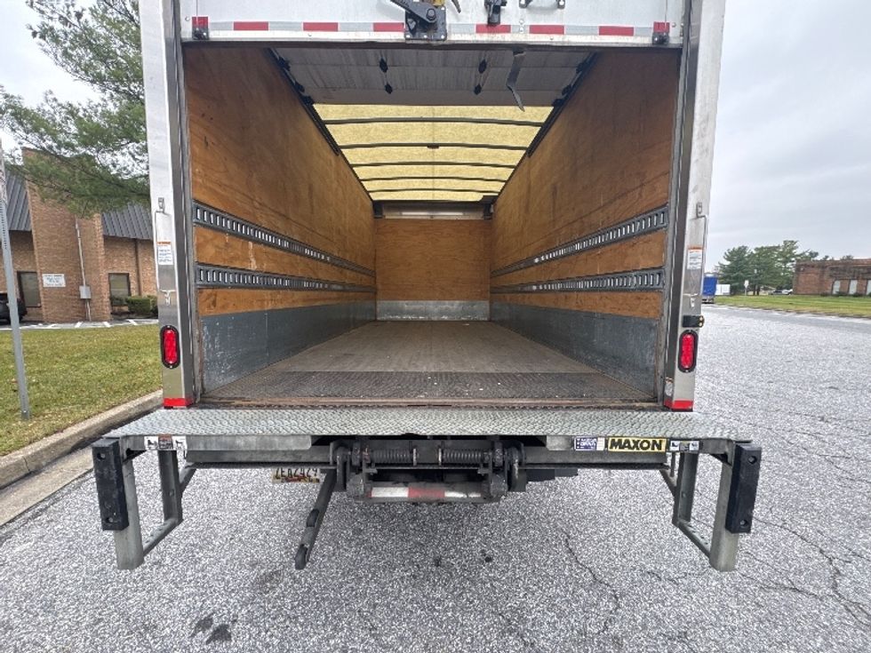 Medium Duty Box Truck-Light and Medium Duty Trucks-Isuzu-2020-NQR-Essex-MD-117,146\n\t\tmiles-$ 43,000 - Image 8