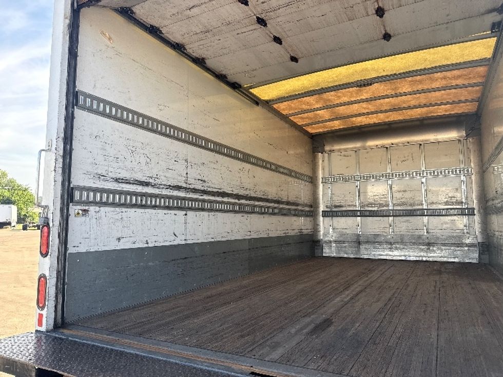 Medium Duty Box Truck-Light and Medium Duty Trucks-Isuzu-2020-NQR-Grand Prairie-TX-145,682\n\t\tmiles-$ 45,250 - Image 10
