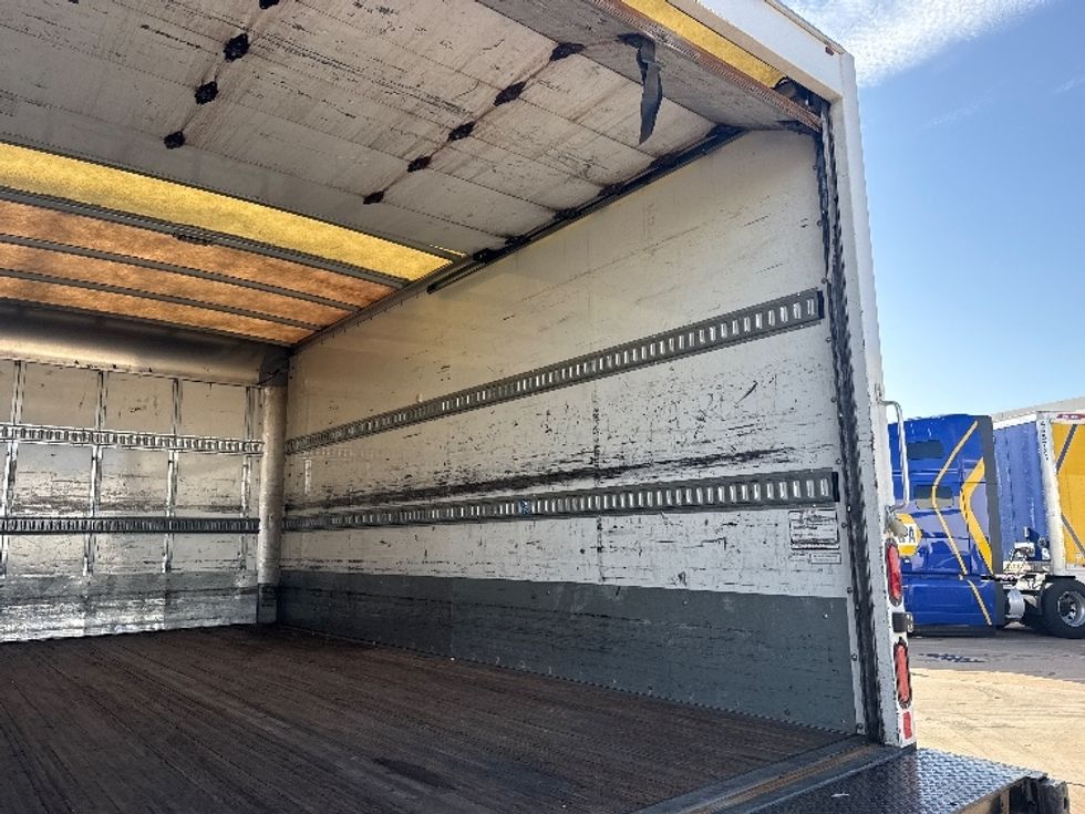 Medium Duty Box Truck-Light and Medium Duty Trucks-Isuzu-2020-NQR-Grand Prairie-TX-145,682\n\t\tmiles-$ 45,250 - Image 11