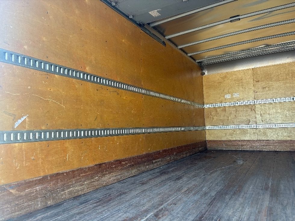 Medium Duty Box Truck-Light and Medium Duty Trucks-Isuzu-2020-NQR-Greensboro-NC-125,088\n\t\tmiles-$ 42,250 - Image 11