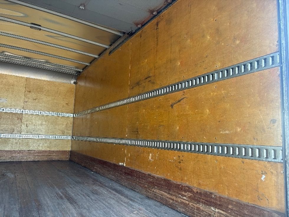 Medium Duty Box Truck-Light and Medium Duty Trucks-Isuzu-2020-NQR-Greensboro-NC-125,088\n\t\tmiles-$ 42,250 - Image 12