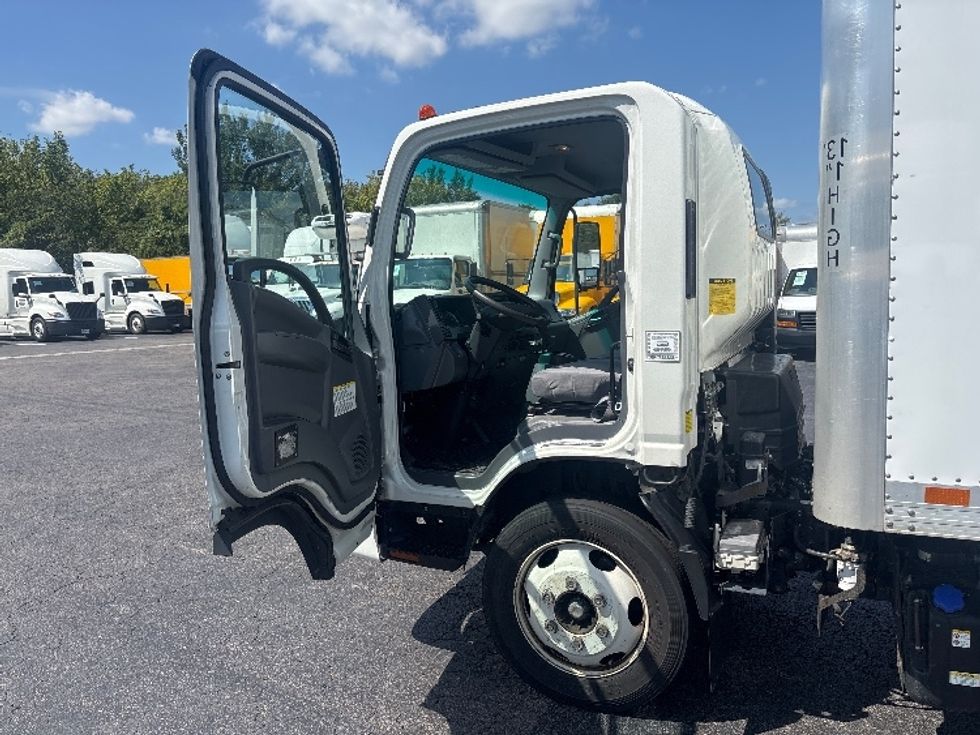 Medium Duty Box Truck-Light and Medium Duty Trucks-Isuzu-2020-NQR-Greensboro-NC-125,088\n\t\tmiles-$ 42,250 - Image 16