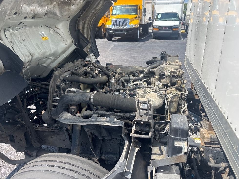 Medium Duty Box Truck-Light and Medium Duty Trucks-Isuzu-2020-NQR-Greensboro-NC-125,088\n\t\tmiles-$ 42,250 - Image 24