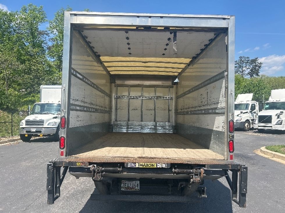 Medium Duty Box Truck-Light and Medium Duty Trucks-Isuzu-2020-NQR-Jessup-MD-91,689\n\t\tmiles-$ 49,750 - Image 8