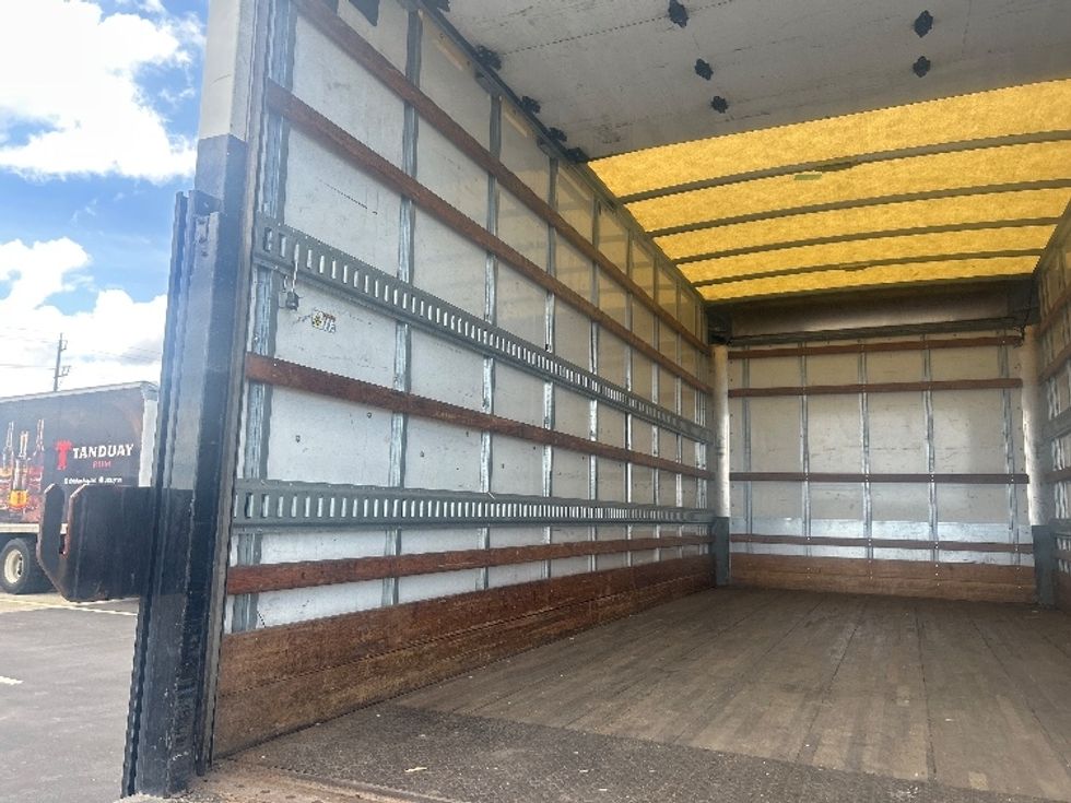 Medium Duty Box Truck-Light and Medium Duty Trucks-Isuzu-2020-NQR-Kapolei-HI-67,618\n\t\tmiles-$ 50,500 - Image 11