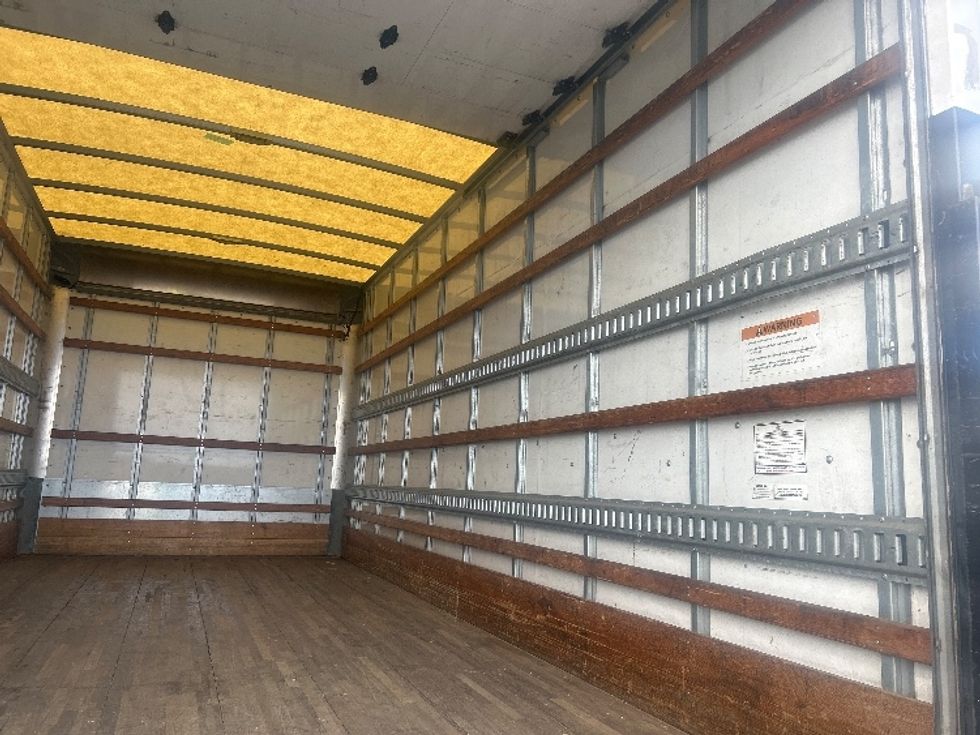 Medium Duty Box Truck-Light and Medium Duty Trucks-Isuzu-2020-NQR-Kapolei-HI-67,618\n\t\tmiles-$ 50,500 - Image 12