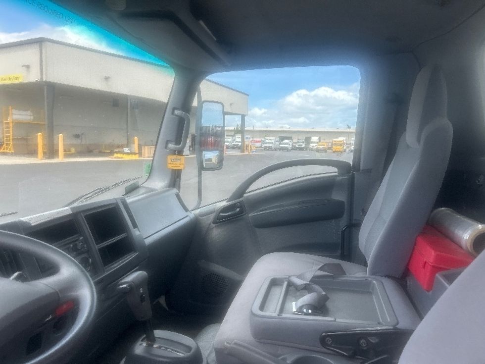 Medium Duty Box Truck-Light and Medium Duty Trucks-Isuzu-2020-NQR-Kapolei-HI-67,618\n\t\tmiles-$ 50,500 - Image 19