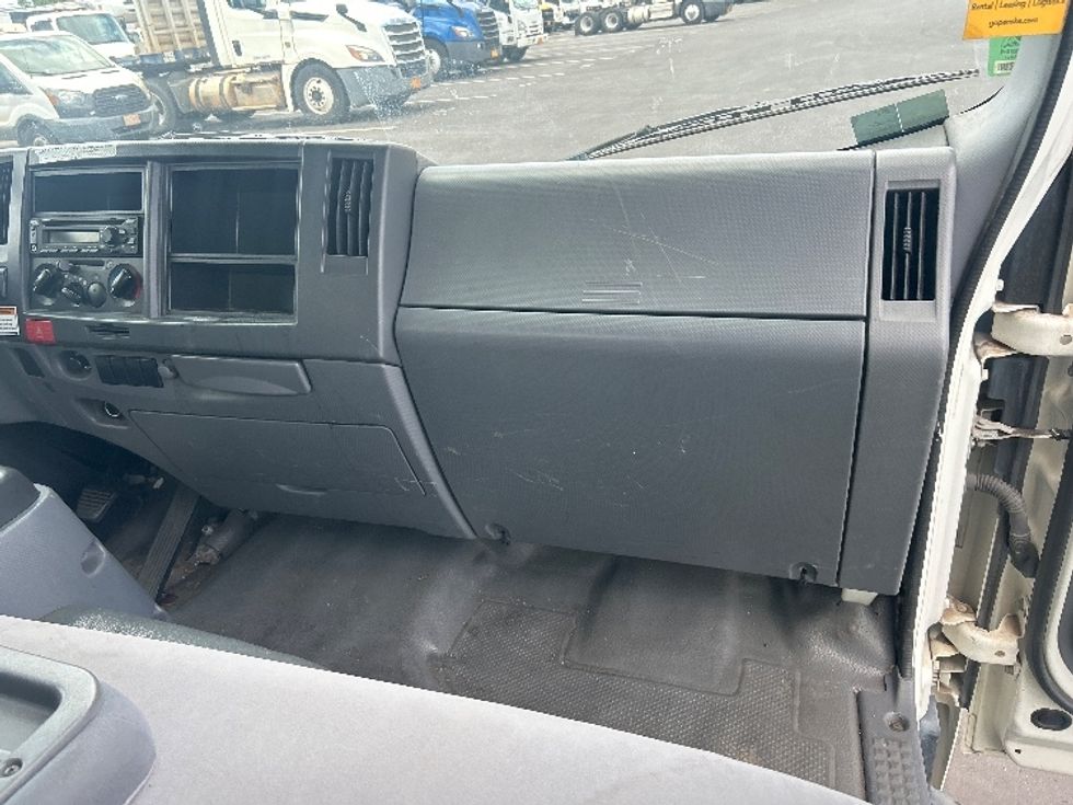 Medium Duty Box Truck-Light and Medium Duty Trucks-Isuzu-2020-NQR-Kapolei-HI-67,618\n\t\tmiles-$ 50,500 - Image 21