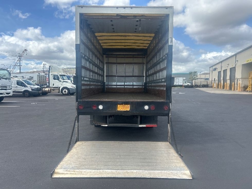Medium Duty Box Truck-Light and Medium Duty Trucks-Isuzu-2020-NQR-Kapolei-HI-67,618\n\t\tmiles-$ 50,500 - Image 9