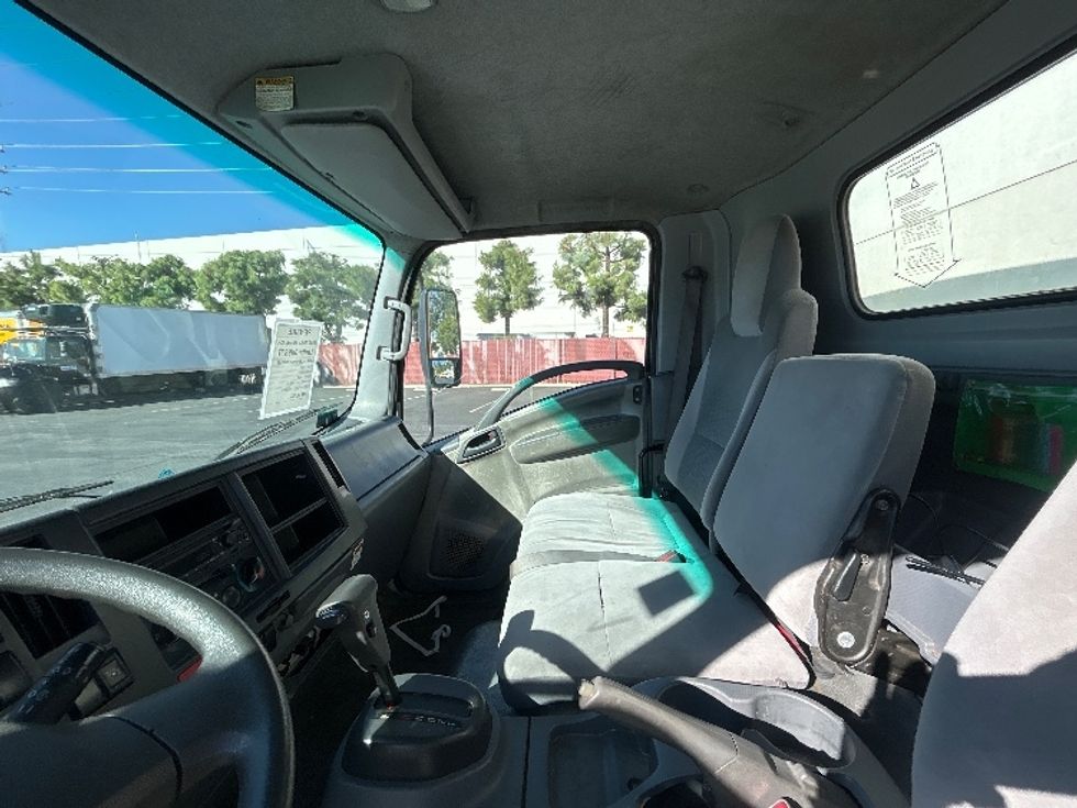 Medium Duty Box Truck-Light and Medium Duty Trucks-Isuzu-2020-NQR-La Mirada-CA-102,063\n\t\tmiles-$ 46,750 - Image 19