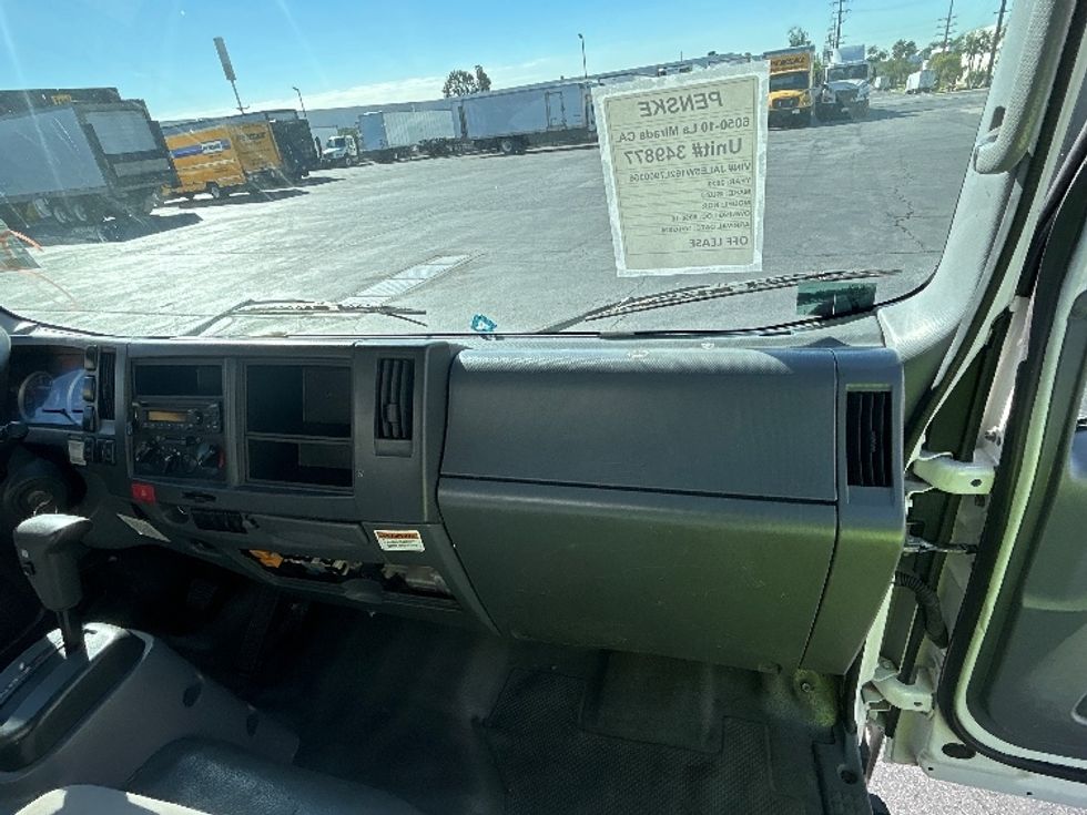 Medium Duty Box Truck-Light and Medium Duty Trucks-Isuzu-2020-NQR-La Mirada-CA-102,063\n\t\tmiles-$ 46,750 - Image 21