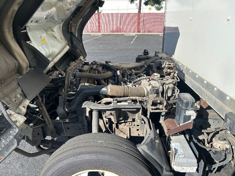 Medium Duty Box Truck-Light and Medium Duty Trucks-Isuzu-2020-NQR-La Mirada-CA-102,063\n\t\tmiles-$ 46,750 - Image 24