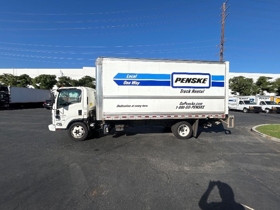 Medium Duty Box Truck-Light and Medium Duty Trucks-Isuzu-2020-NQR-La Mirada-CA-102,063\n\t\tmiles-$ 46,750 - Image 4
