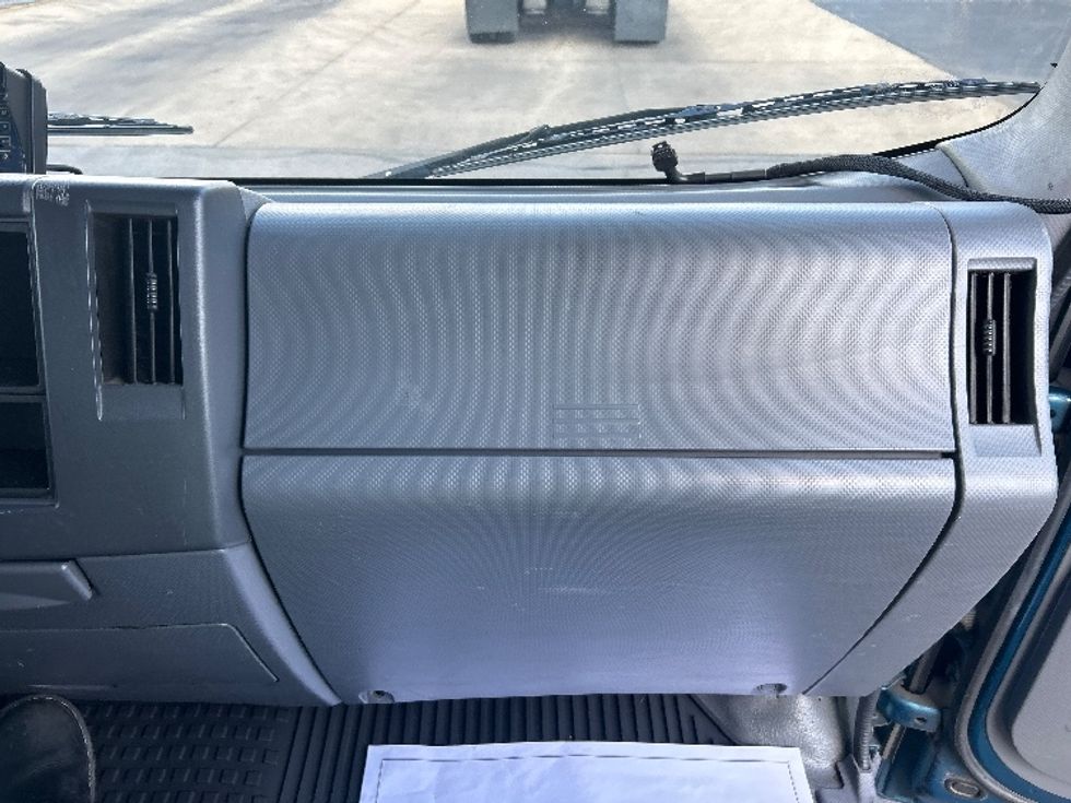 Medium Duty Box Truck-Light and Medium Duty Trucks-Isuzu-2020-NQR-La Porte-IN-159,256\n\t\tmiles-$ 36,750 - Image 21