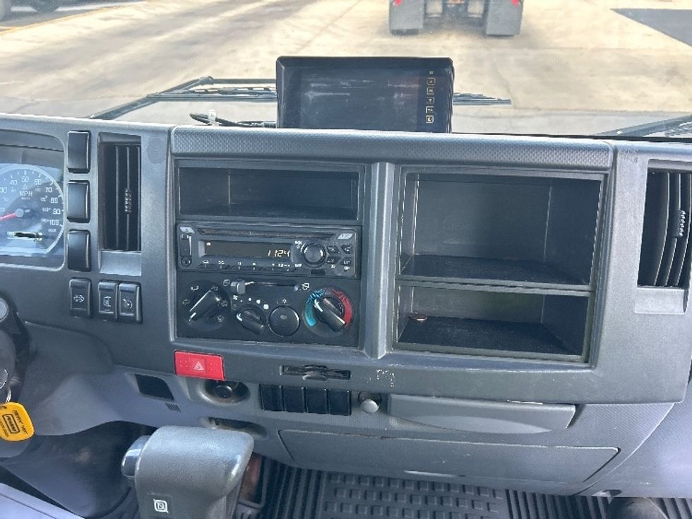 Medium Duty Box Truck-Light and Medium Duty Trucks-Isuzu-2020-NQR-La Porte-IN-159,256\n\t\tmiles-$ 36,750 - Image 25