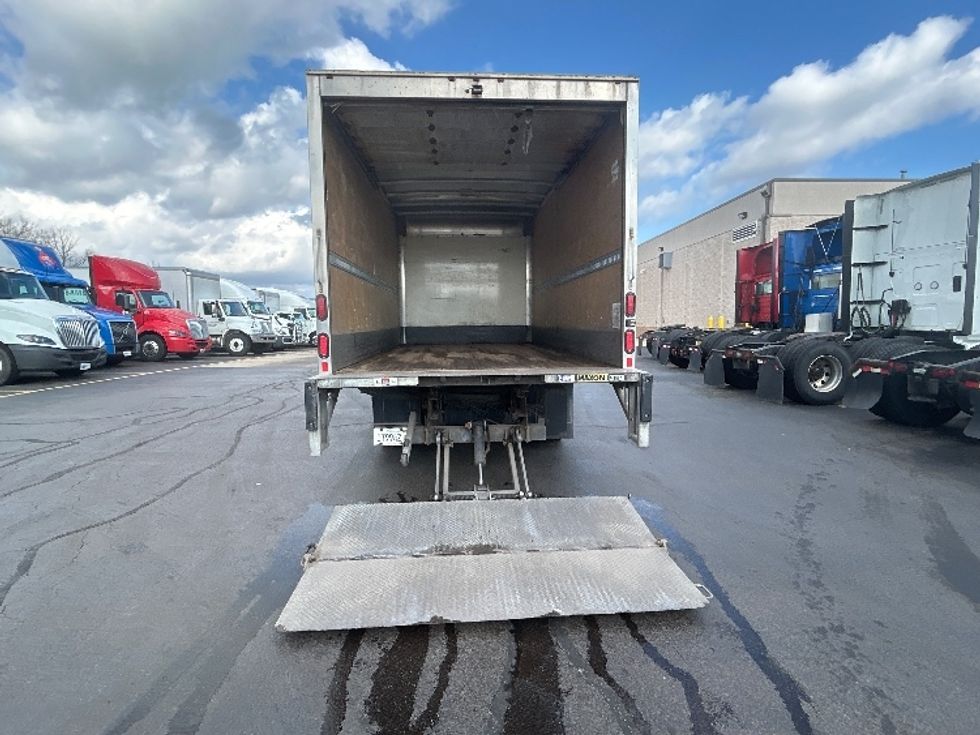 Medium Duty Box Truck-Light and Medium Duty Trucks-Isuzu-2020-NQR-La Porte-IN-159,256\n\t\tmiles-$ 36,750 - Image 9