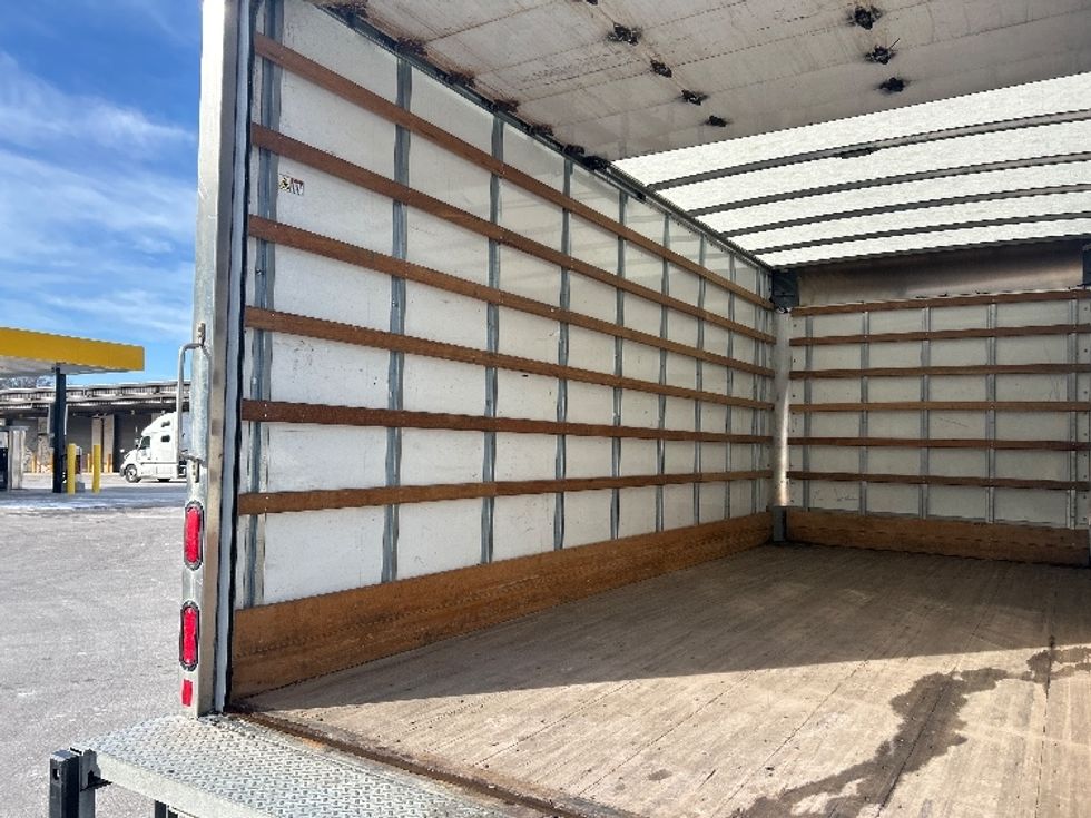 Medium Duty Box Truck-Light and Medium Duty Trucks-Isuzu-2020-NQR-Lansing-MI-59,750\n\t\tmiles-$ 50,000 - Image 11