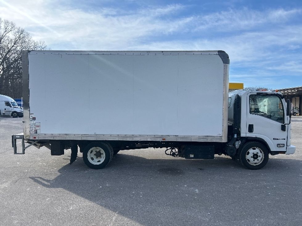 Medium Duty Box Truck-Light and Medium Duty Trucks-Isuzu-2020-NQR-Lansing-MI-59,750\n\t\tmiles-$ 50,000 - Image 15